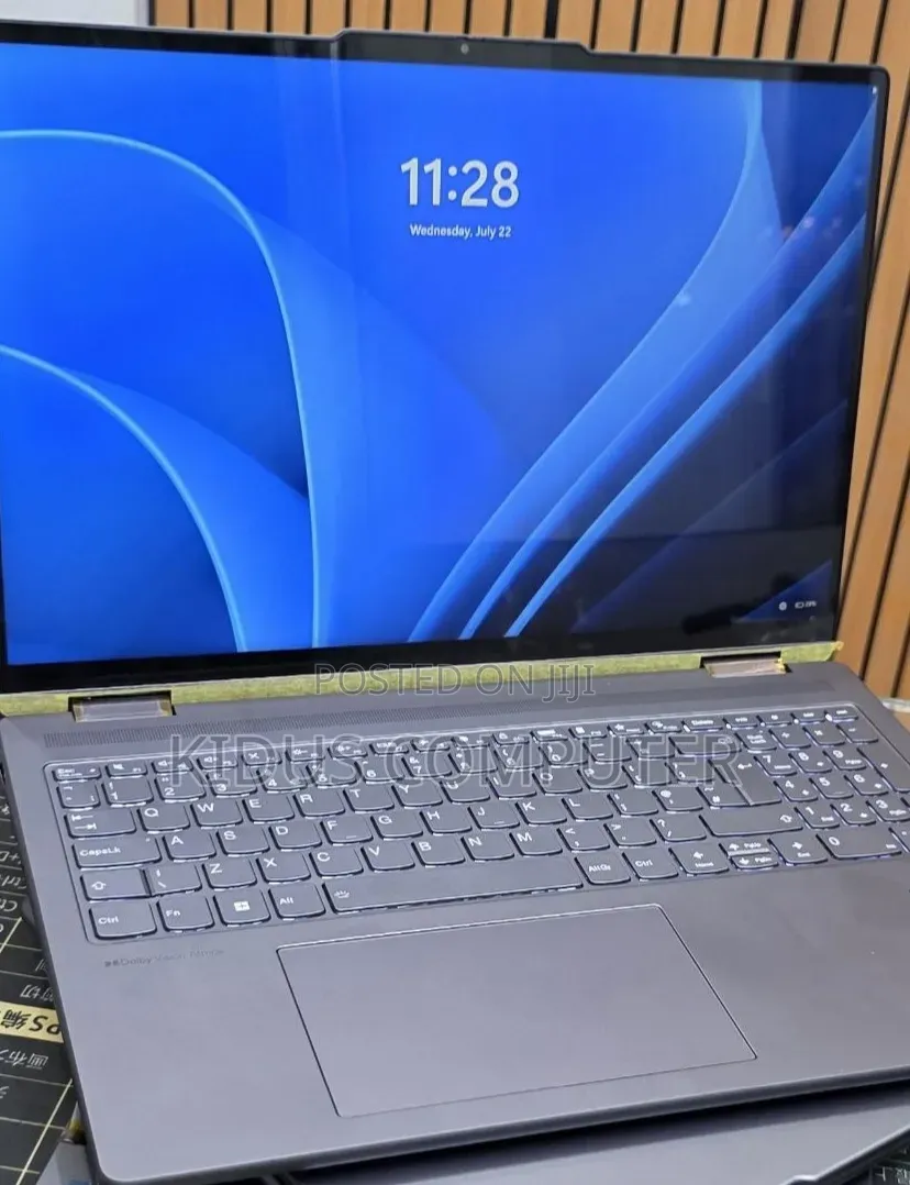 New Laptop Lenovo Yoga C930 16GB Intel Core Ultra 7 SSD 512GB