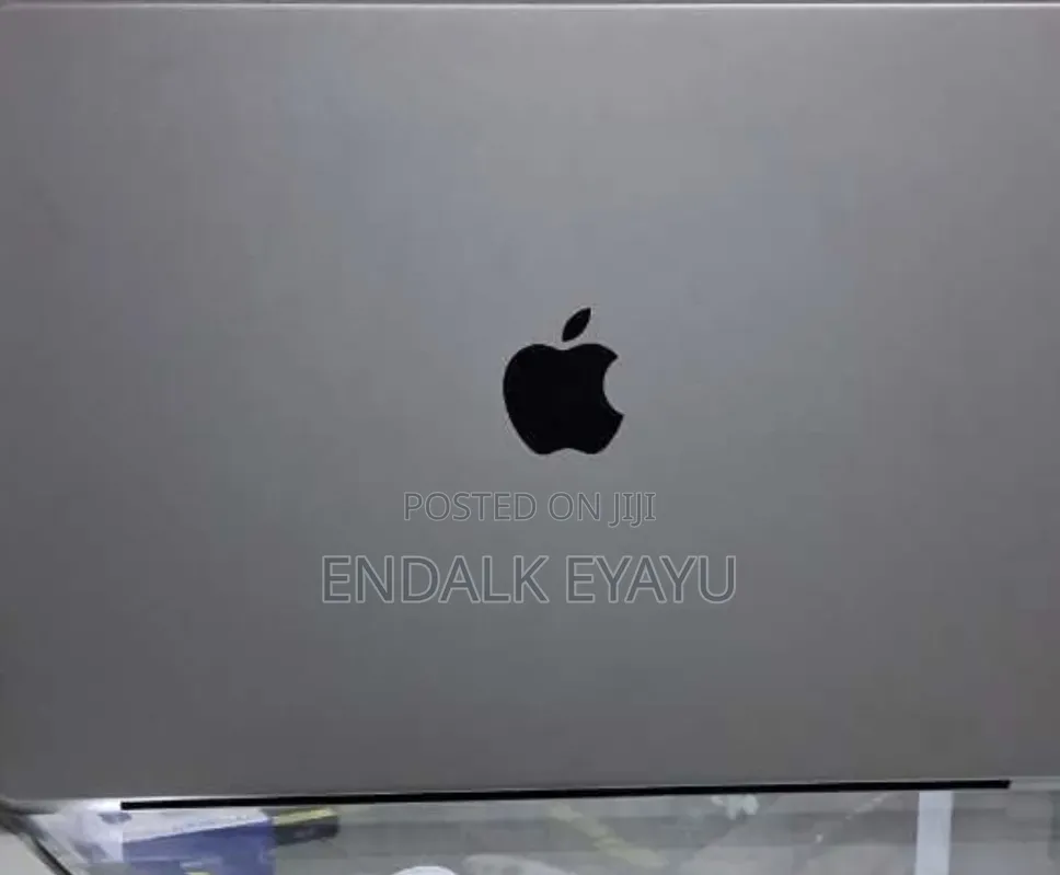 New Laptop Apple MacBook Pro 2021 M1 32GB Apple M1 Pro SSD 512GB