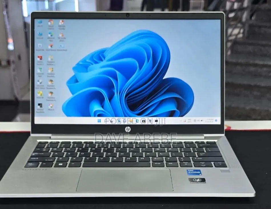 New Laptop HP EliteBook 830 G9 16GB Intel Core i5 SSD 512GB