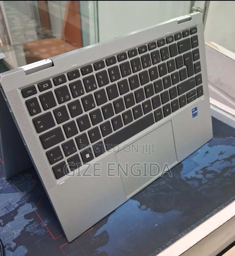 New Laptop HP EliteBook 1040 G8 16GB Intel Core i7 SSD 512GB