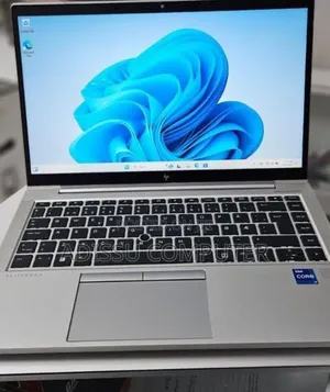 New Laptop HP EliteBook 840 G8 16GB Intel Core i7 SSD 512GB