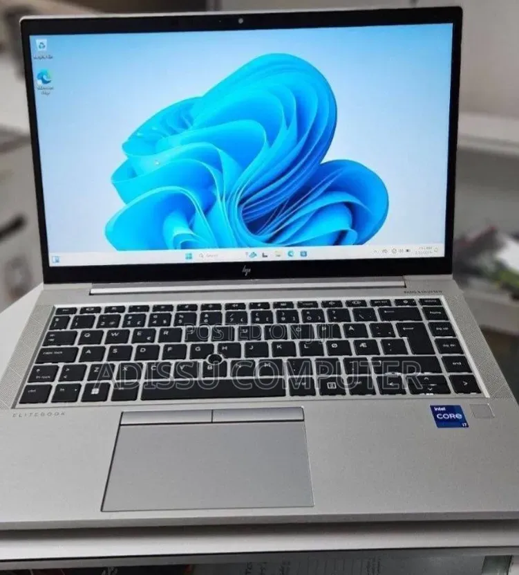 New Laptop HP EliteBook 840 G8 16GB Intel Core i7 SSD 512GB