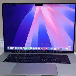 New Laptop Apple MacBook Pro 2021 M1 32GB Apple M1 Pro SSD 512GB