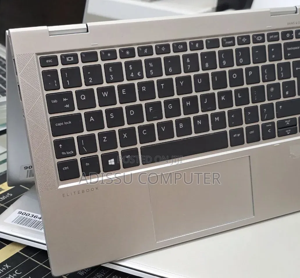 New Laptop HP EliteBook 830 G8 16GB Intel Core i5 SSD 512GB