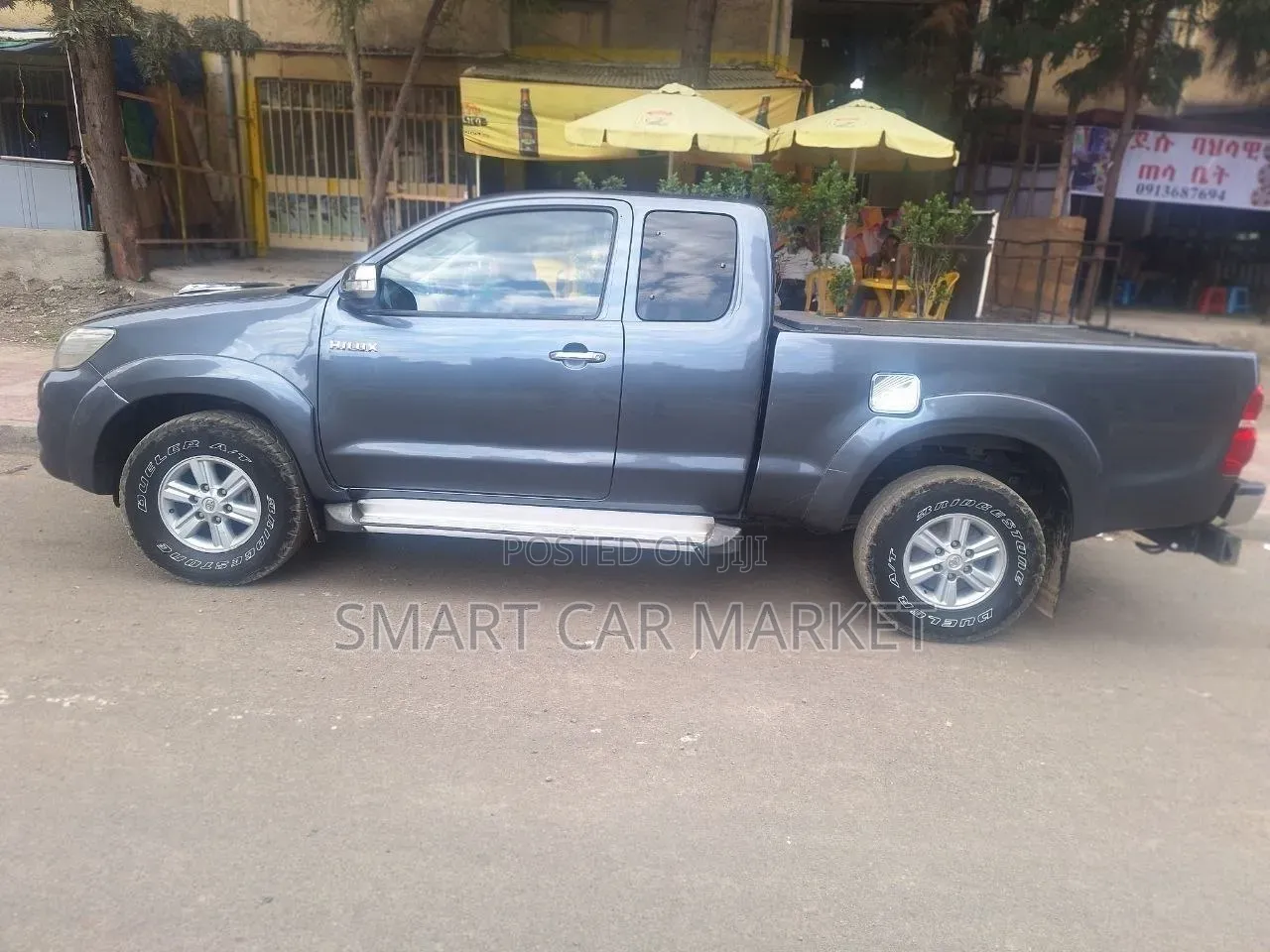 Toyota Hilux 2012 Black