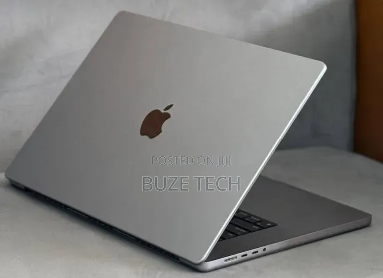 New Laptop Apple MacBook Pro 2021 M1 32GB Apple M1 Pro SSD 512GB