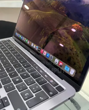 New Laptop Apple MacBook Pro 2019 16GB Apple M1 Pro SSD 512GB