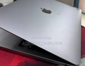 New Laptop Apple MacBook Pro 2019 16GB Apple M1 Pro SSD 512GB