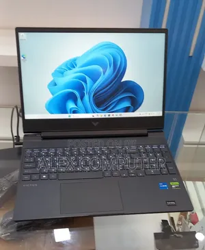 New Laptop HP Victus 15 16GB Intel Core i5 SSD 512GB