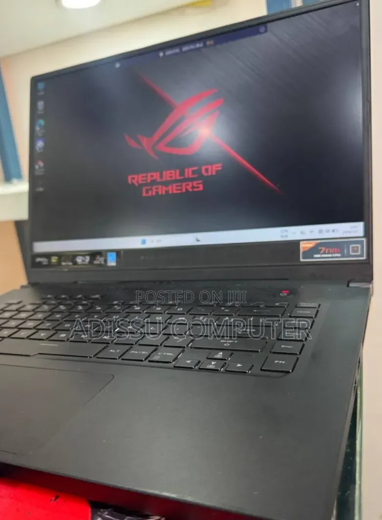 New Laptop Asus ROG Strix G15 16GB AMD Ryzen 9 SSD 512GB