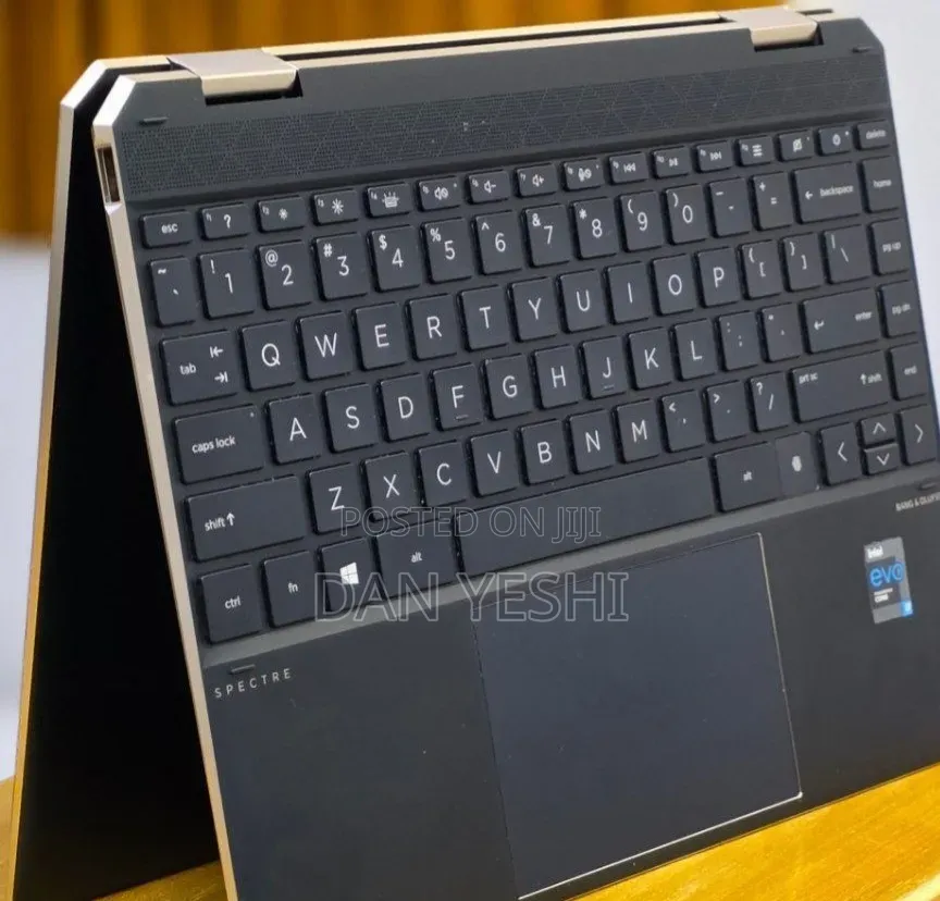New Laptop HP Spectre X360 16GB Intel Core i7 SSD 512GB