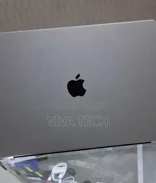 New Laptop Apple MacBook Pro 2021 M1 32GB Apple M1 Pro SSD 512GB
