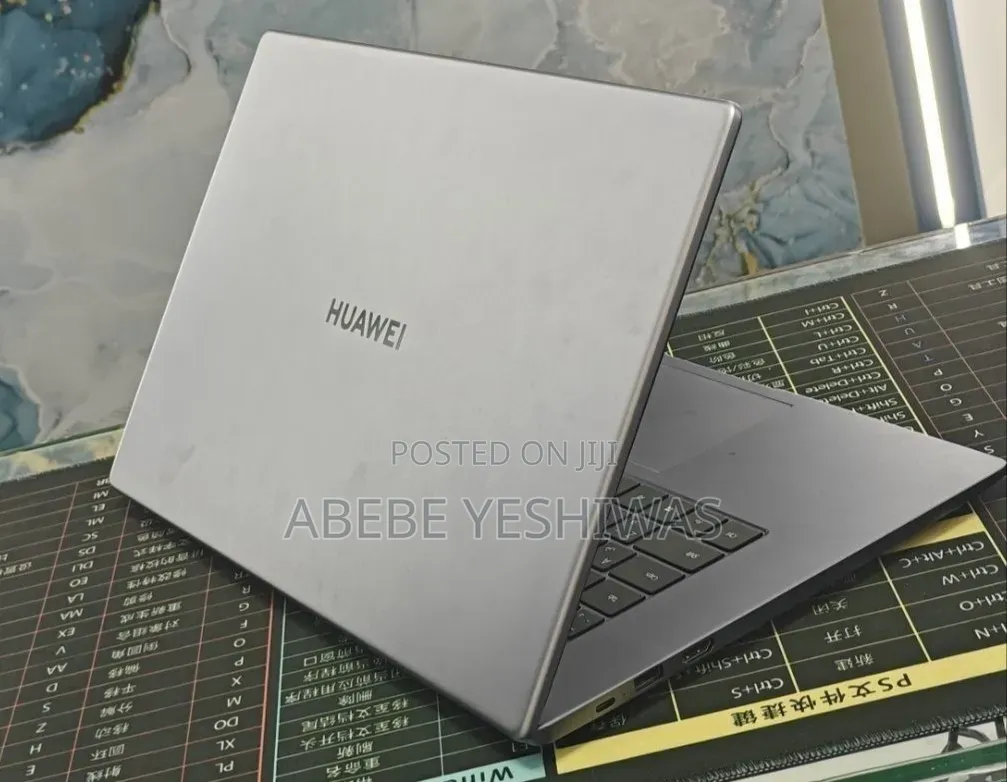 New Laptop Huawei 4GB Intel Core i3 SSD 512GB