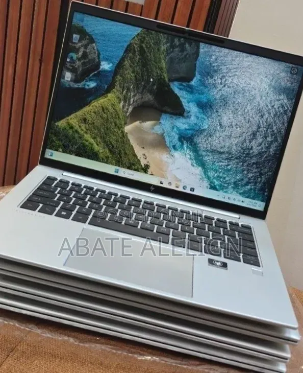 New Laptop HP EliteBook 840 G9 16GB Intel Core i5 SSD 512GB