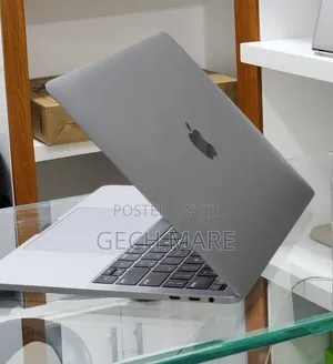 New Laptop Apple MacBook Pro 2019 16GB Intel SSD 512GB
