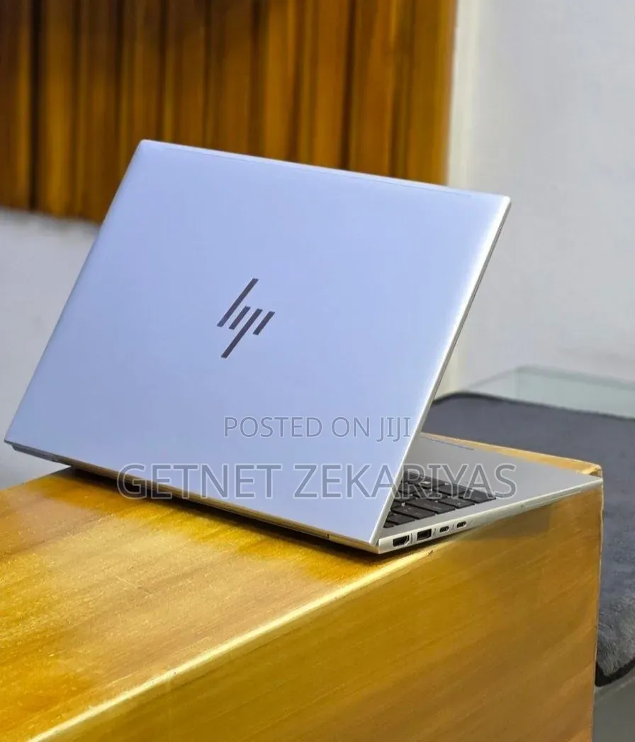 New Laptop HP Elitebook 830 G11 16GB Intel Core Ultra 7 SSD 512GB
