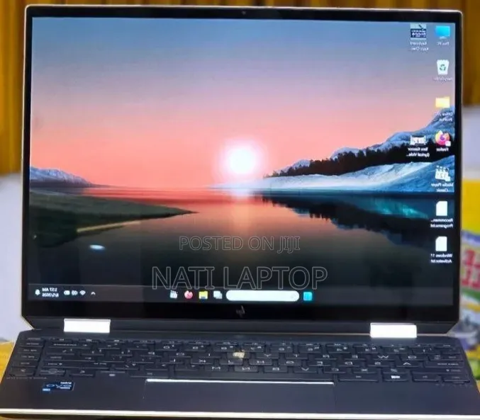 New Laptop HP Spectra 13 16GB Intel Core i7 SSD 512GB