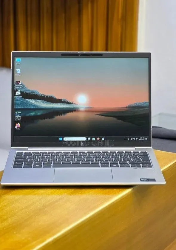 New Laptop HP Elitebook 830 G11 16GB Intel Core Ultra 7 SSD 512GB