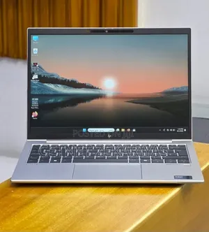 New Laptop HP Elitebook 830 G11 16GB Intel Core Ultra 7 SSD 512GB