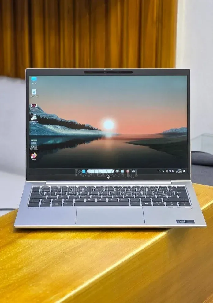 New Laptop HP Elitebook 830 G11 16GB Intel Core Ultra 7 SSD 512GB