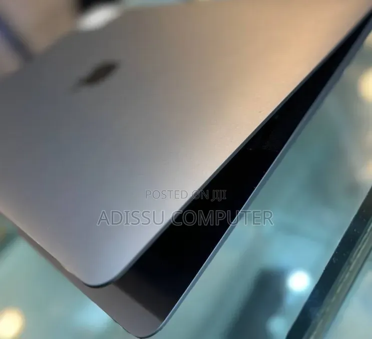 New Laptop Apple MacBook Pro 2019 8GB Apple M1 Pro SSD 256GB