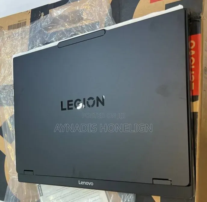 New Laptop Lenovo Legion 5 32GB Intel Core Ultra 9 SSD 1T