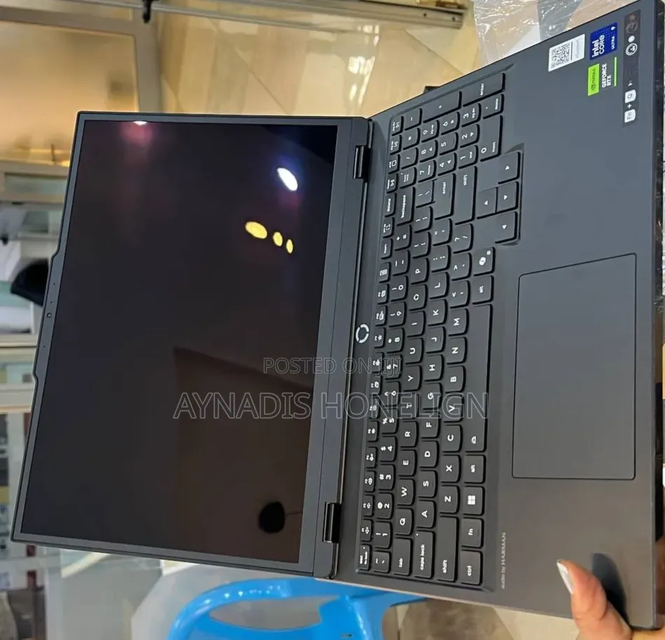 New Laptop Lenovo Legion 5 32GB Intel Core Ultra 9 SSD 1T