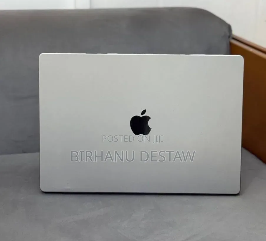 New Laptop Apple MacBook Pro 2021 M1 32GB Apple M1 Pro SSD 1T