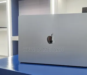 New Laptop Apple MacBook Air 2025 M4 16GB Apple M4 SSD 512GB