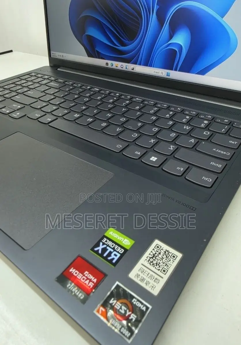 New Laptop HP 16GB AMD Ryzen 7 SSD 512GB