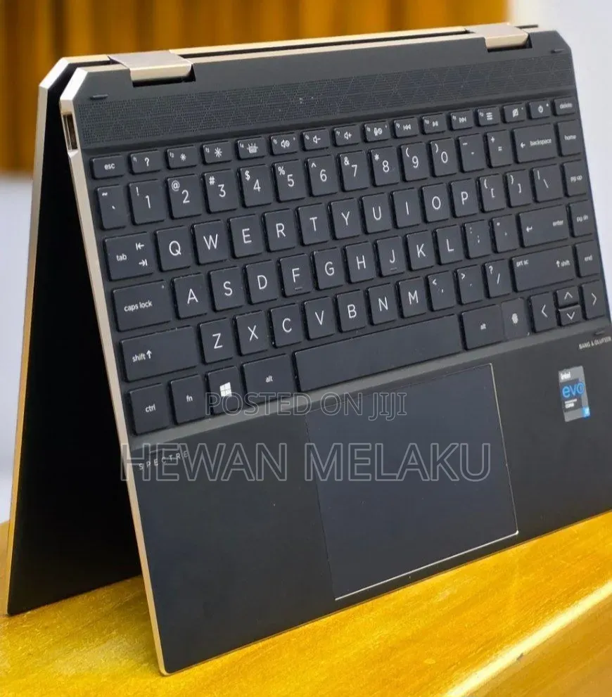 New Laptop HP Spectre X360 16GB Intel Core i7 SSD 512GB