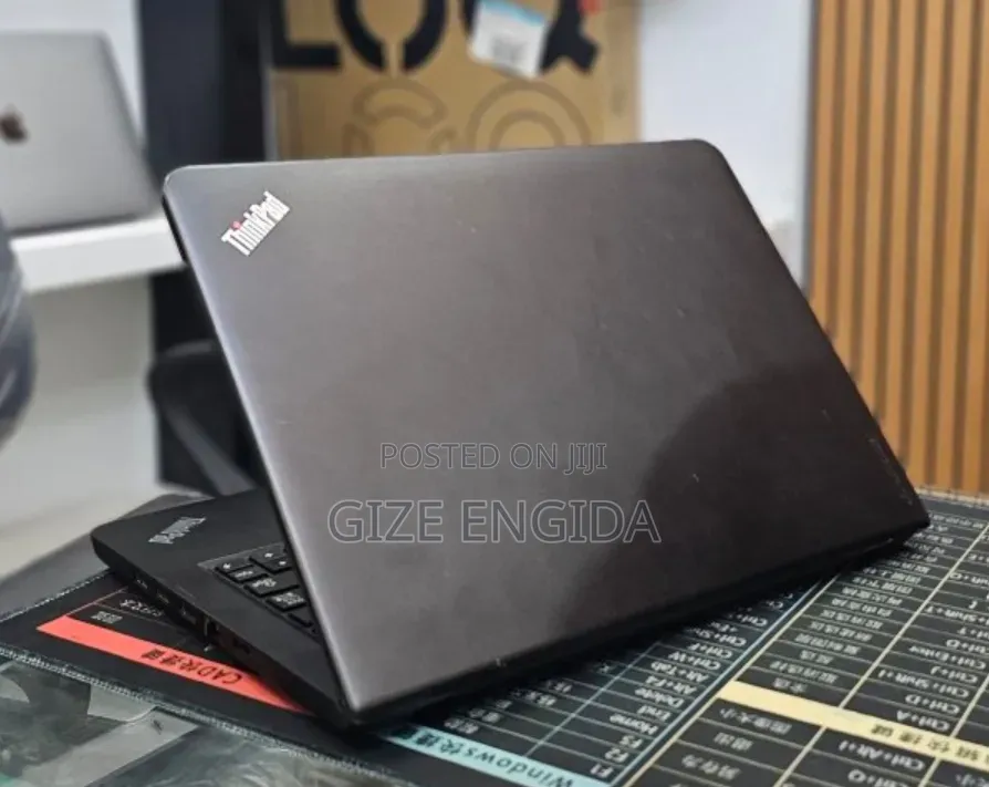 Laptop Lenovo ThinkPad E470 12GB Intel Core i7 SSD 512GB