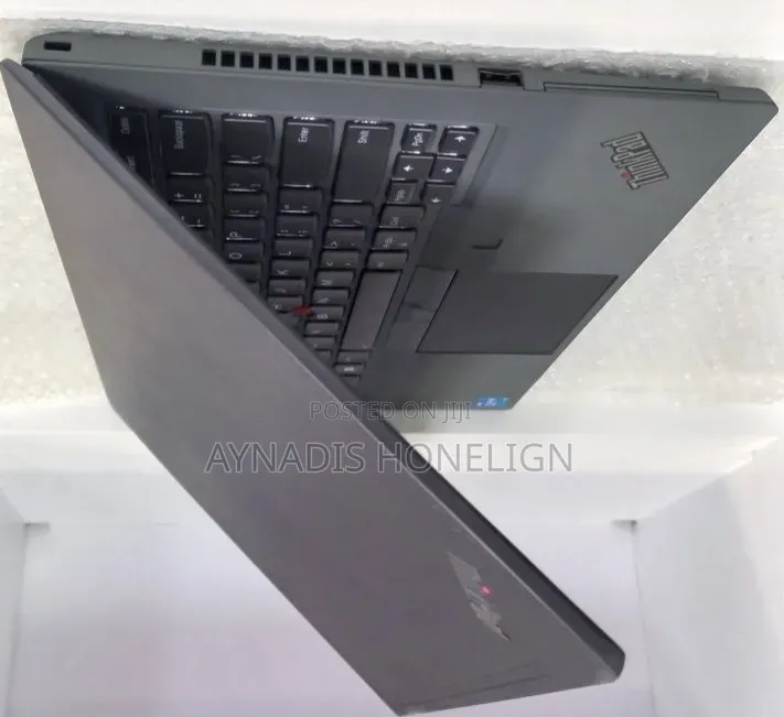 New Laptop Lenovo ThinkPad T14 16GB Intel Core i5 SSD 512GB
