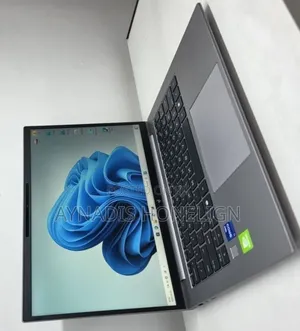 New Laptop HP ZBook Firefly G9 16GB Intel Core i7 SSD 512GB