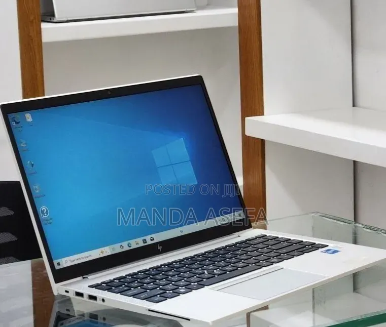New Laptop HP EliteBook 840 G8 16GB Intel Core i7 SSD 512GB