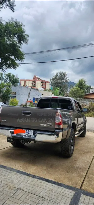Toyota Tacoma 2015 Gray