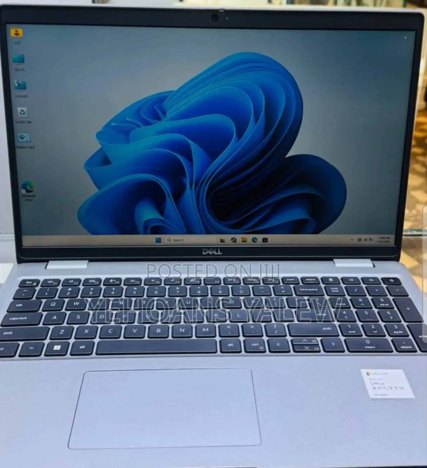 New Laptop Dell Inspiron 15 3581 16GB Intel Core i7 SSD 1T
