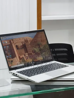 New Laptop HP EliteBook 840 G8 16GB Intel Core i7 SSD 512GB