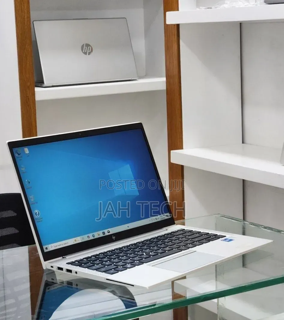 New Laptop HP EliteBook 840 G8 16GB Intel Core i7 SSD 512GB
