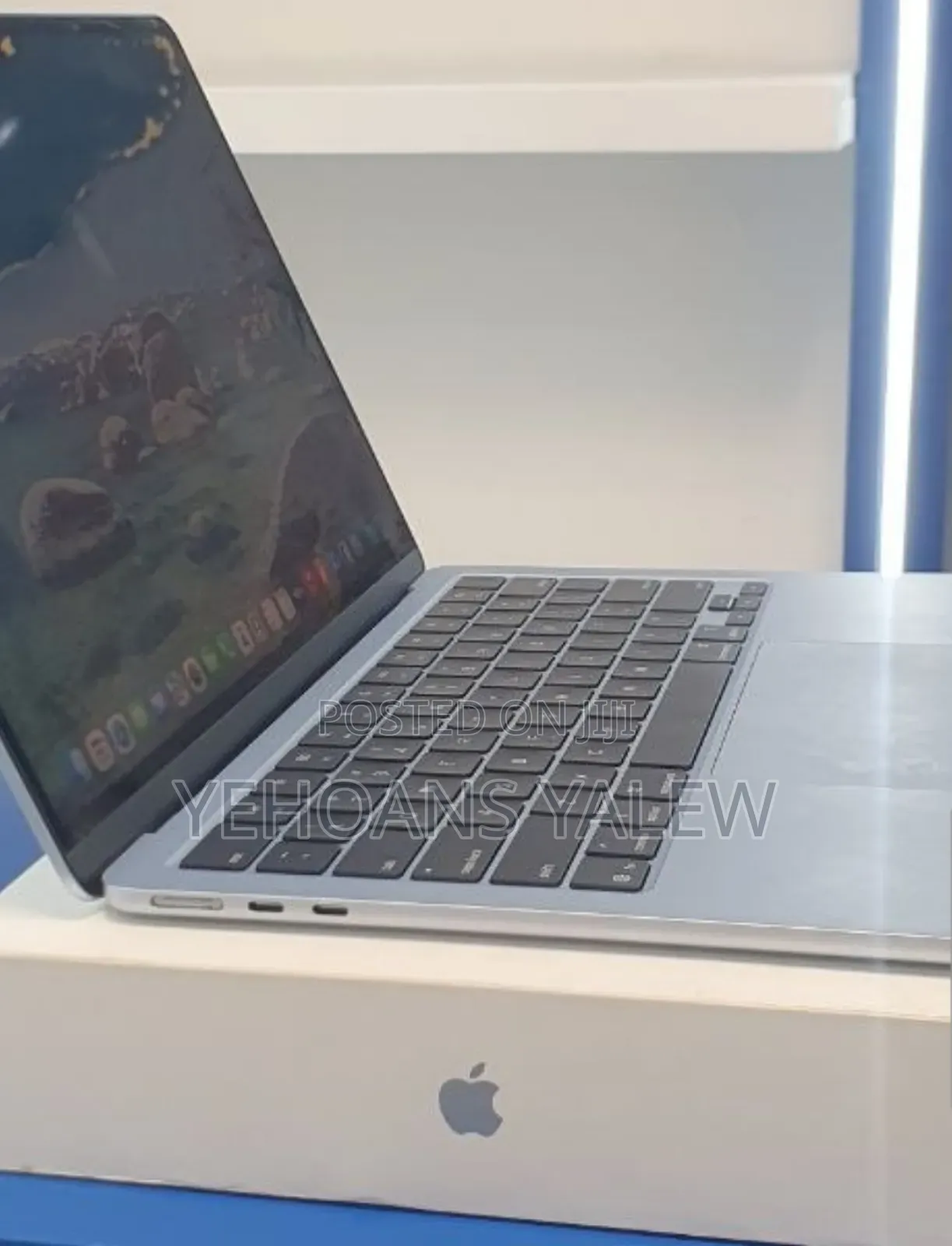 New Laptop Apple MacBook Air 2025 M4 16GB Apple M4 SSD 512GB
