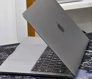 New Laptop Apple MacBook Pro 2019 16GB Intel Core i7 SSD 1T