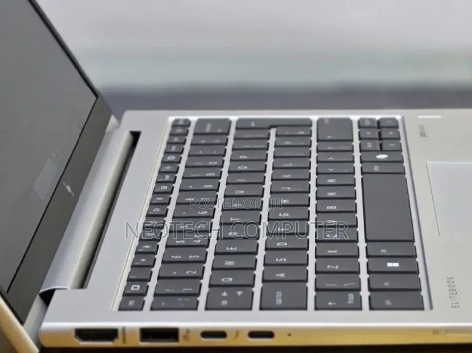 New Laptop HP Elitebook 830 G11 16GB Intel Core Ultra 7 SSD 512GB