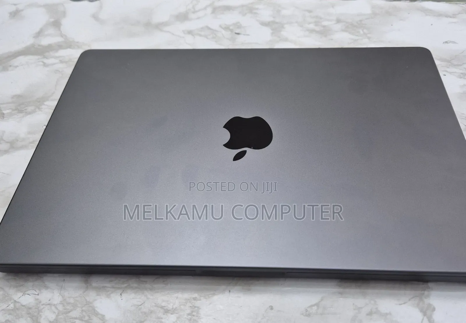 New Laptop Apple MacBook Pro 2025 M5 16GB Apple M5 SSD 1T