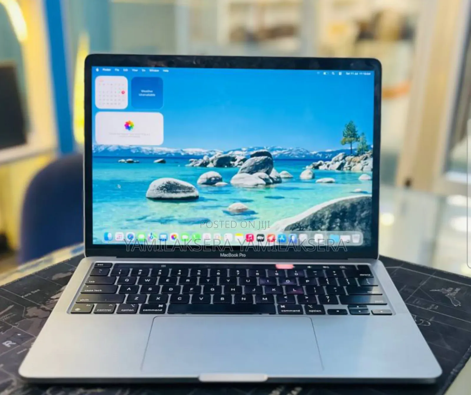 New Laptop Apple MacBook Pro 2022 M2 8GB Apple M2 SSD 512GB