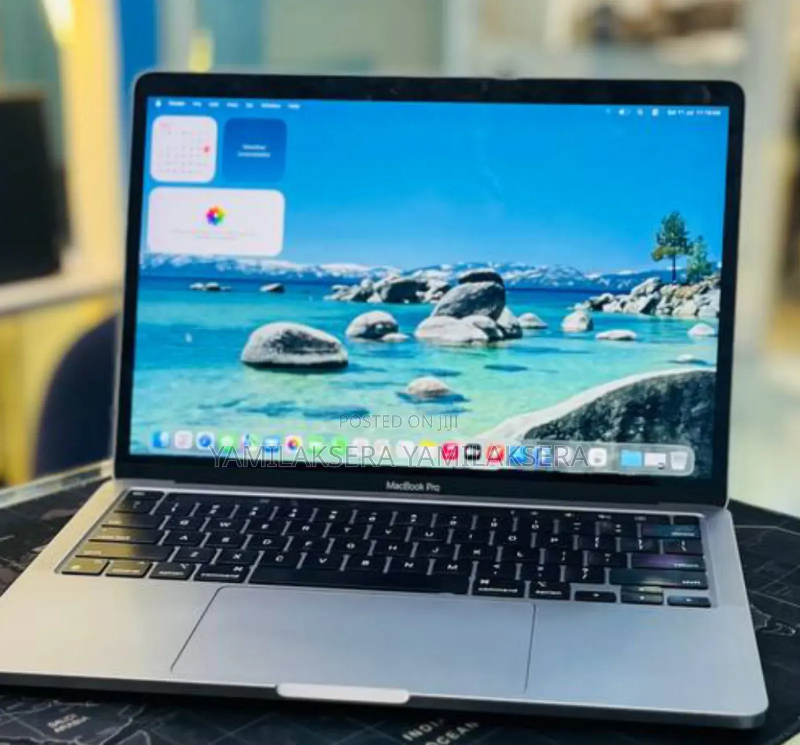 New Laptop Apple MacBook Pro 2022 M2 8GB Apple M2 SSD 512GB