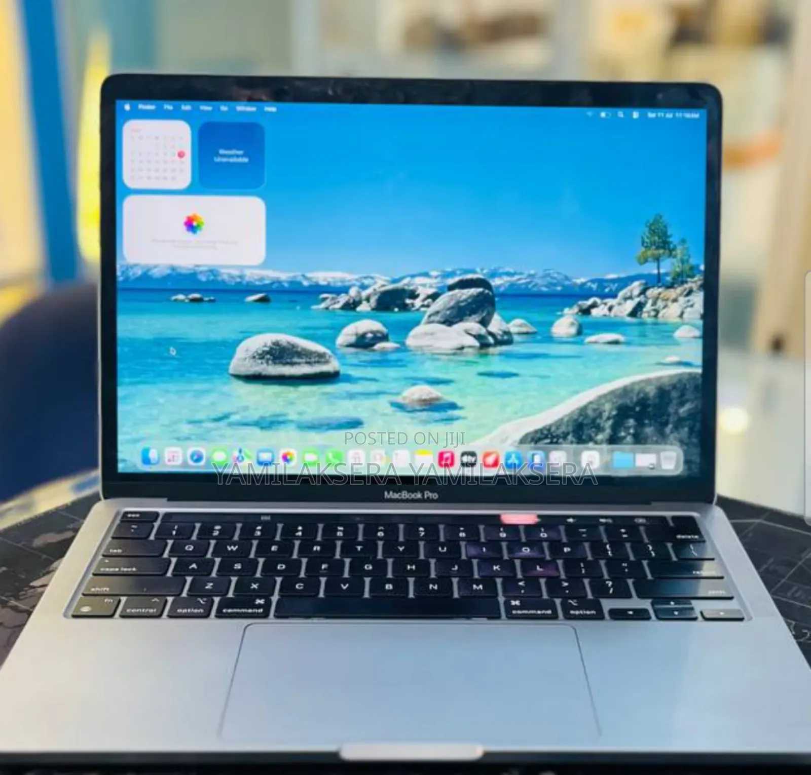New Laptop Apple MacBook Pro 2022 M2 8GB Apple M2 SSD 512GB