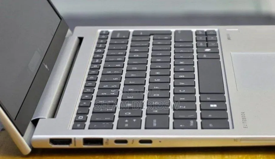 New Laptop HP Elitebook 830 G11 16GB Intel Core Ultra 7 SSD 512GB