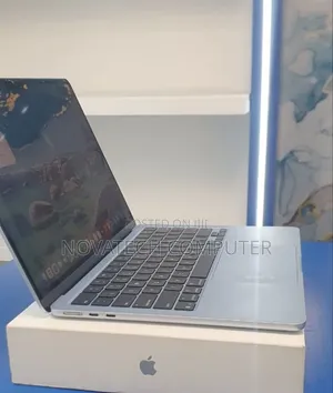 Laptop Apple MacBook Air 2025 M4 16GB Apple M4 SSD 512GB