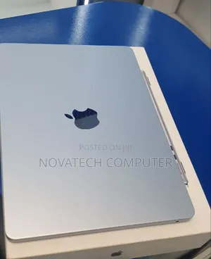 Laptop Apple MacBook Air 2025 M4 16GB Apple M4 SSD 512GB