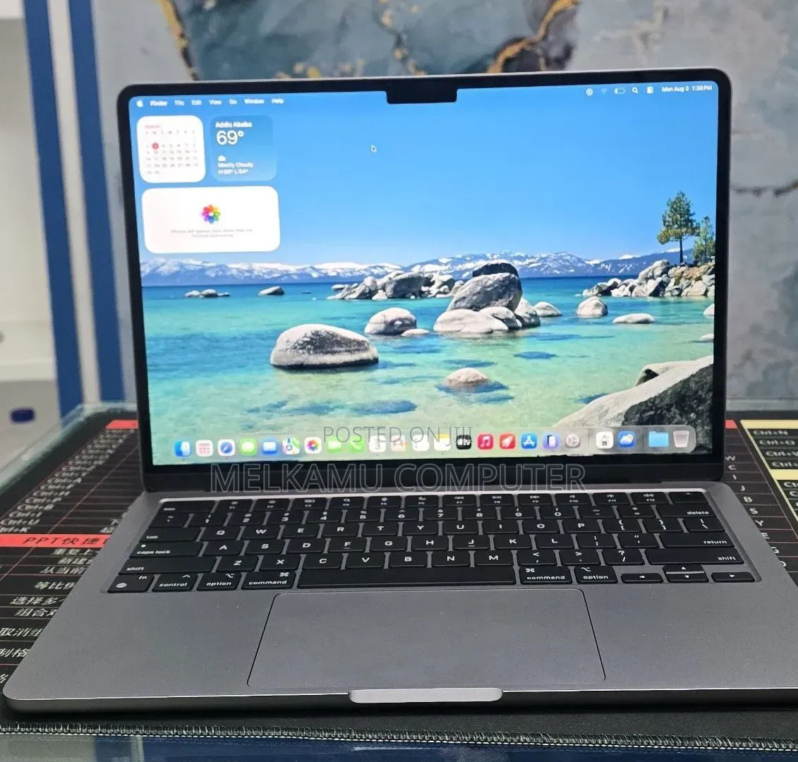 New Laptop Apple MacBook Air 2022 M2 16GB Apple M2 SSD 512GB